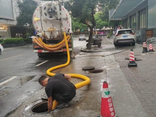 大车清理园区化油池1